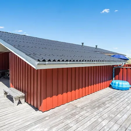 Kirsten - 800m From The Sea By Interhome Henne Strand