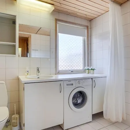 Dom wakacyjny Kirsten - 800m From The Sea By Interhome Henne Strand
